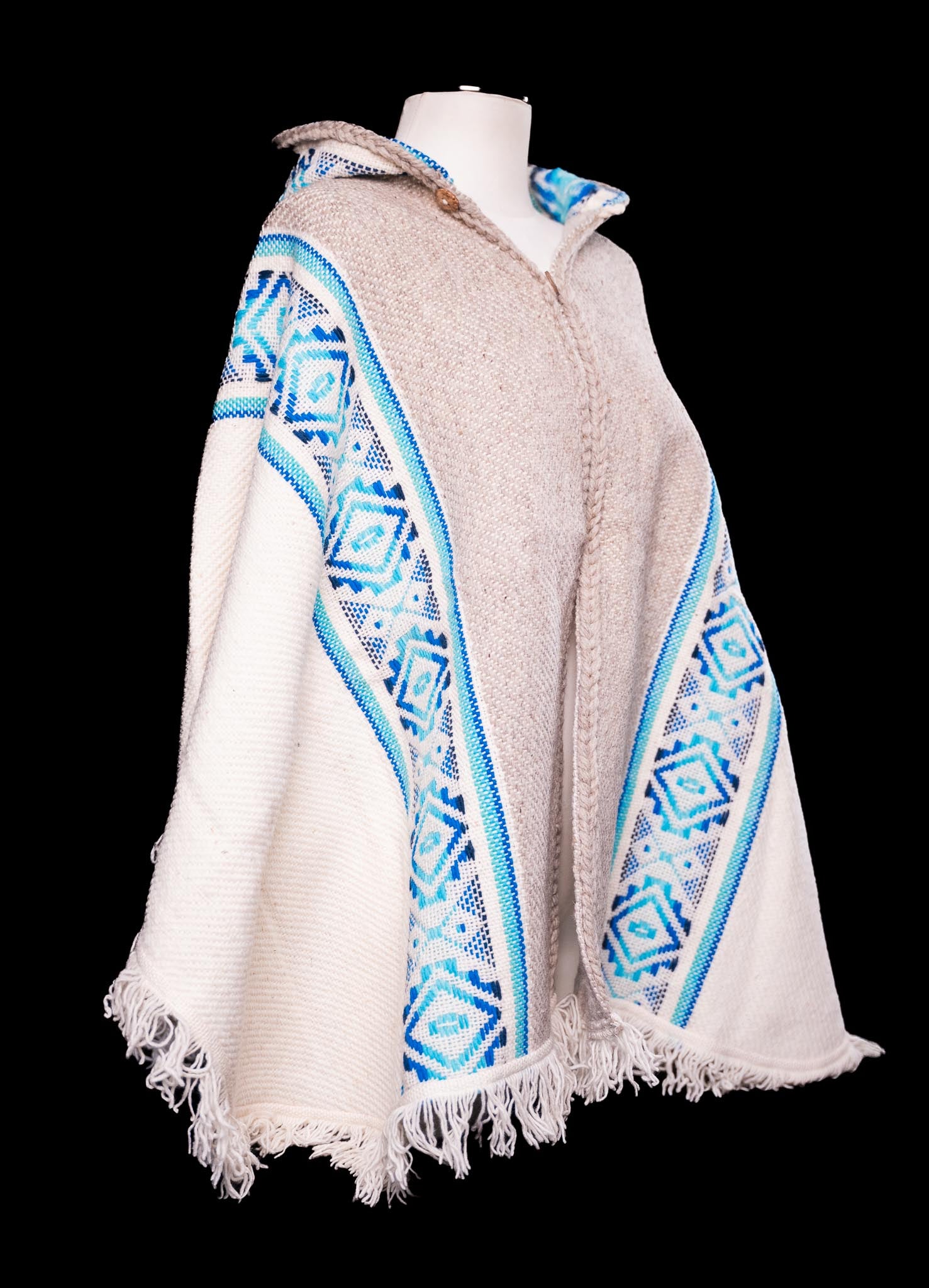 Handwoven Ecuadorian Wool Poncho with Hood – Sky Blue & Cream Tones