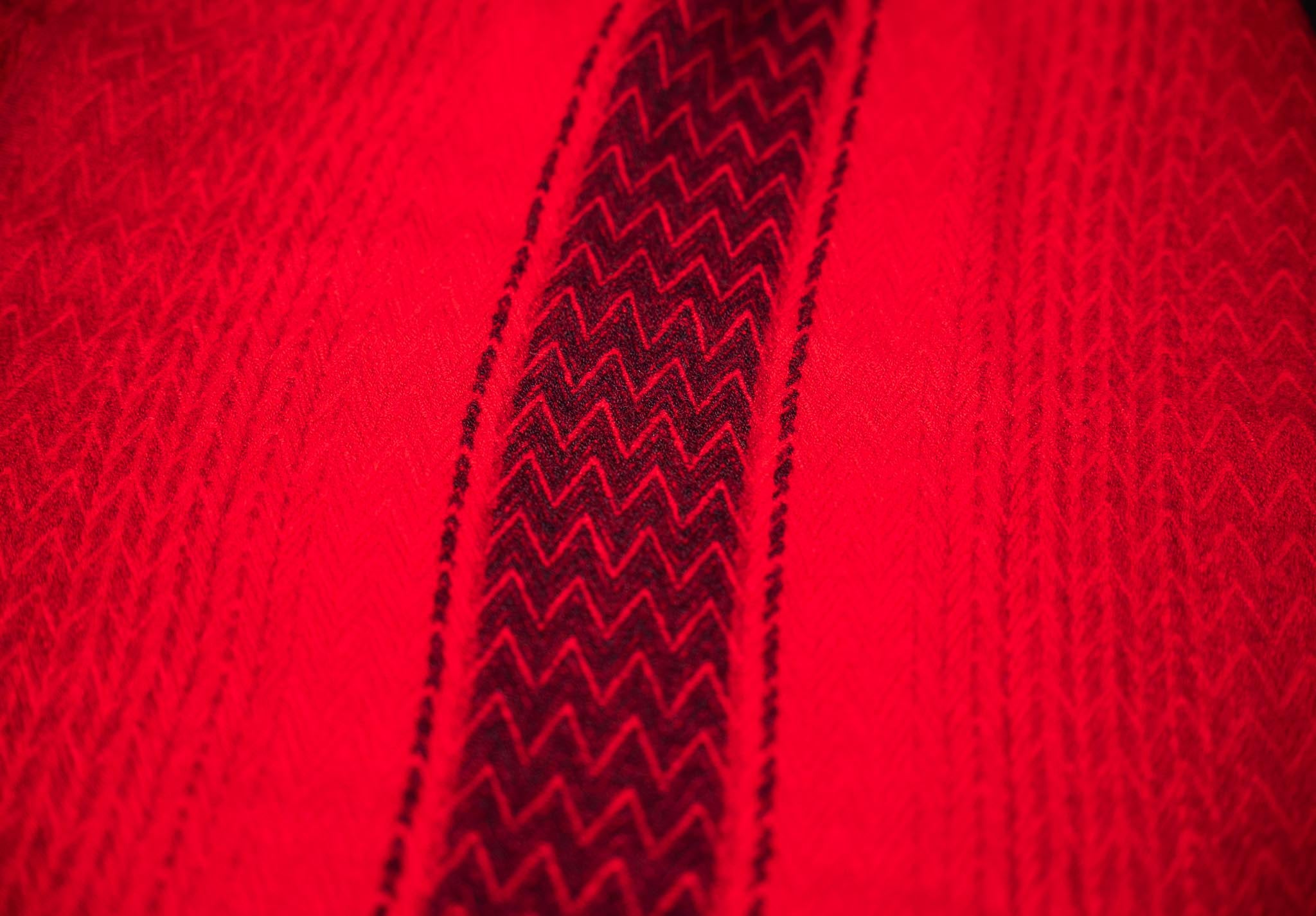Ecuadorian Alpaca Wool Hooded Poncho – Handwoven by Artisans