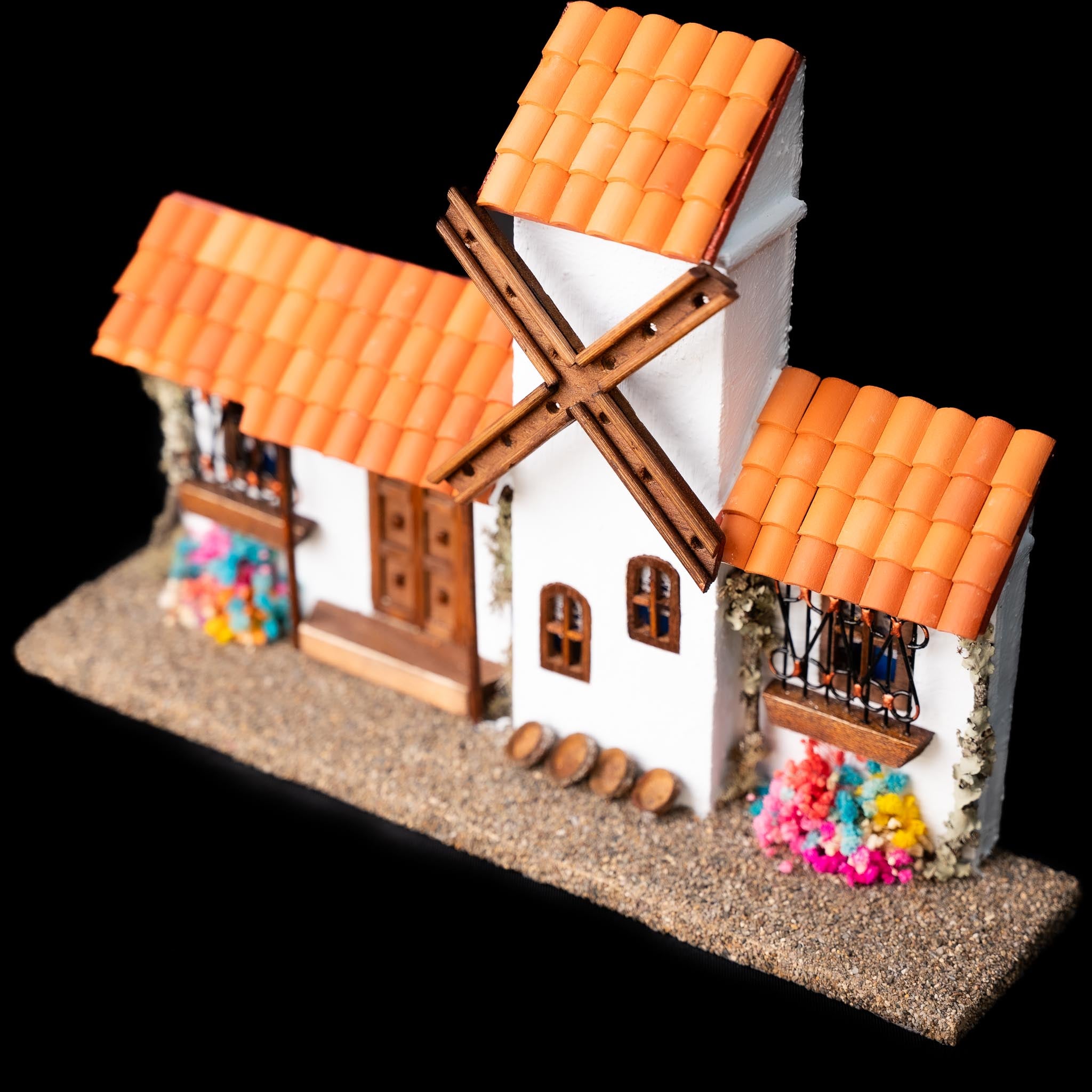 Miniature Andean Windmill House – Handcrafted Ecuadorian Clay Art (4x3 in)