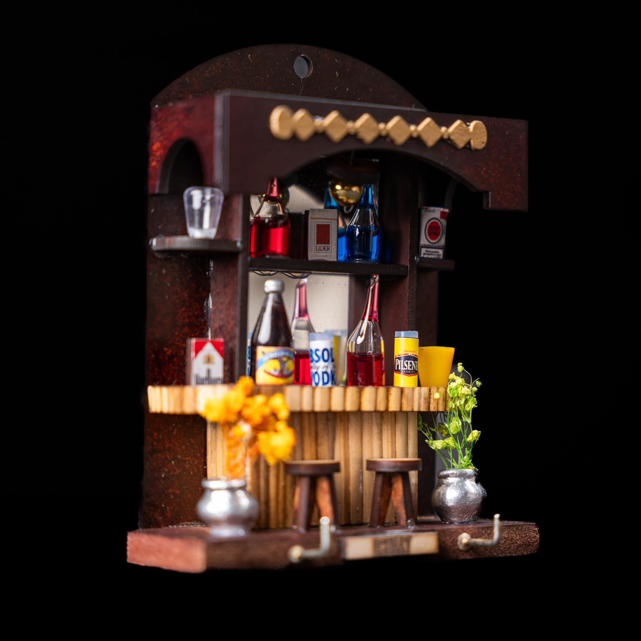 Miniature Ecuadorian Bar Wall Art – Handcrafted Cultural Decor